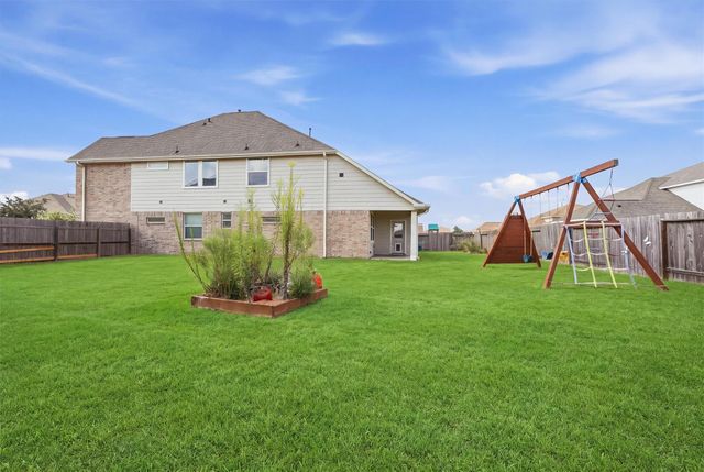 215 San Gabriel, Baytown, TX 77523