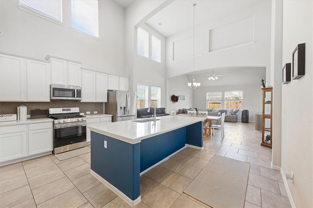 215 San Gabriel, Baytown, TX 77523