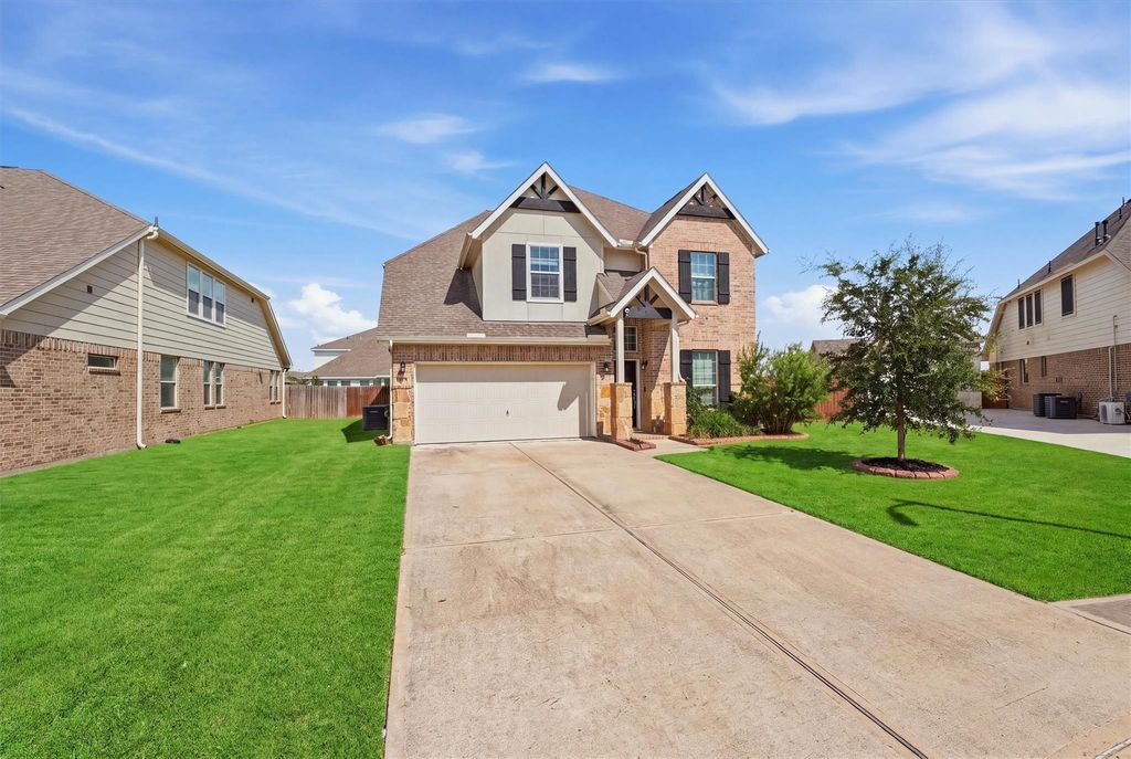 215 San Gabriel, Baytown, TX 77523