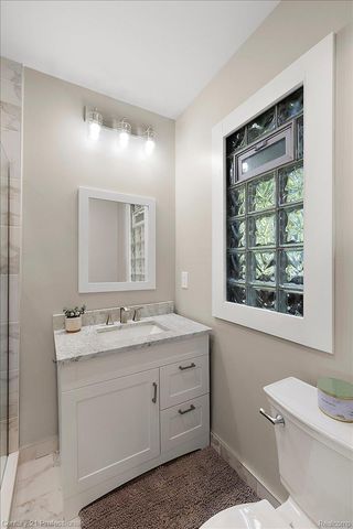 595 E Drayton Street, Ferndale, MI 48220
