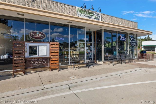 595 E Drayton Street, Ferndale, MI 48220