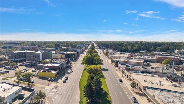 595 E Drayton Street, Ferndale, MI 48220