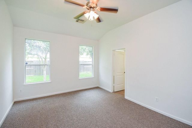 6711 River Ridge Lane, Dickinson, TX 77539