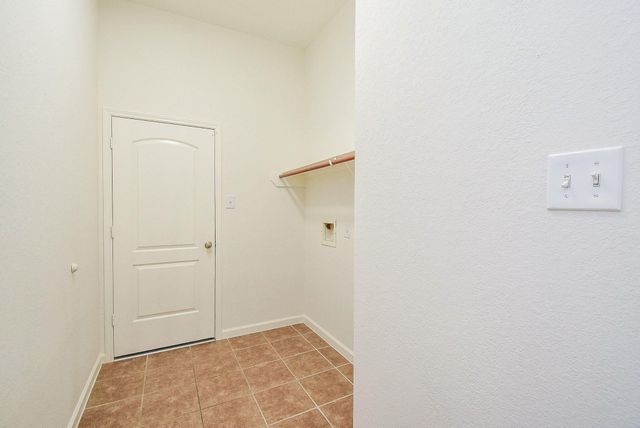 6711 River Ridge Lane, Dickinson, TX 77539