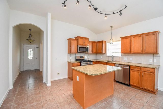 6711 River Ridge Lane, Dickinson, TX 77539