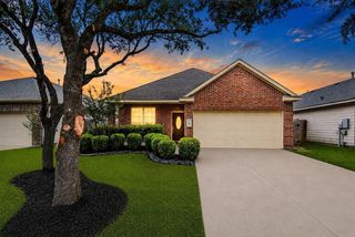 6711 River Ridge Lane, Dickinson, TX 77539