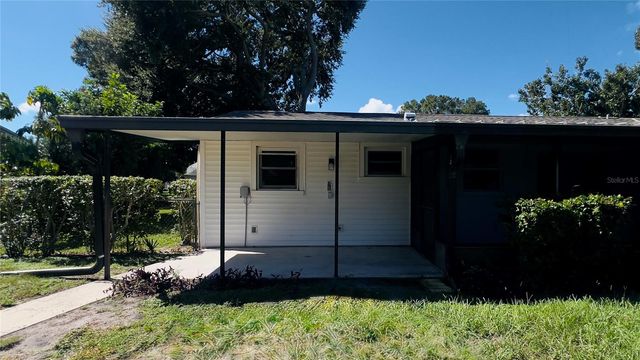 8675 LANTANA DRIVE, Seminole, FL 33777