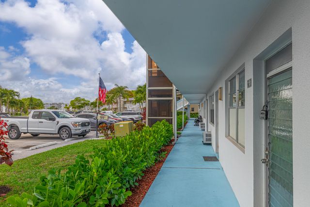 51 Markham C, Deerfield Beach, FL 33442