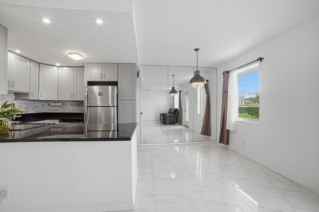 51 Markham C, Deerfield Beach, FL 33442