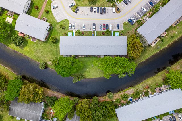 51 Markham C, Deerfield Beach, FL 33442