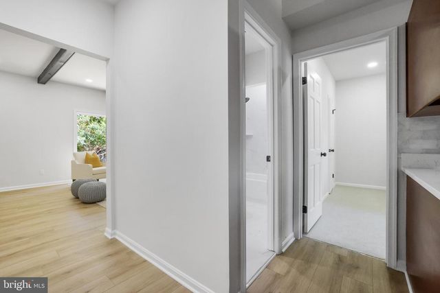 9933 DELLCASTLE RD, Gaithersburg, MD 20886