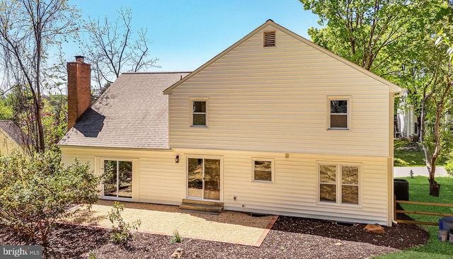 9933 DELLCASTLE RD, Gaithersburg, MD 20886
