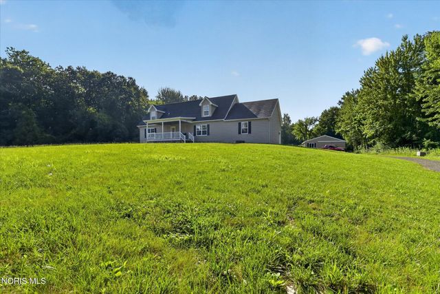 9485 Old State Line Road, Holland, OH 43528