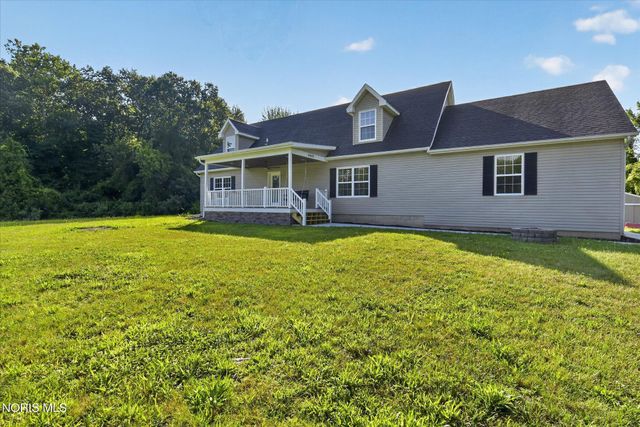9485 Old State Line Road, Holland, OH 43528