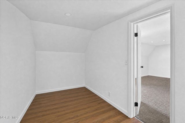 9485 Old State Line Road, Holland, OH 43528