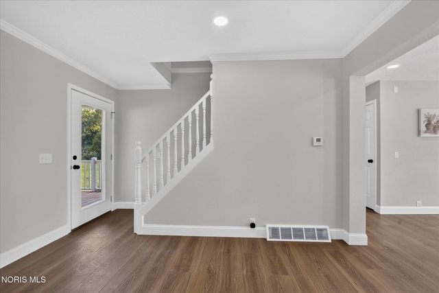 9485 Old State Line Road, Holland, OH 43528