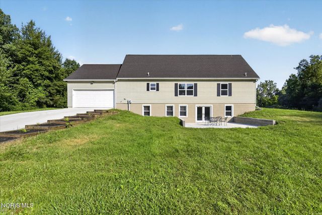 9485 Old State Line Road, Holland, OH 43528