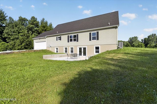 9485 Old State Line Road, Holland, OH 43528