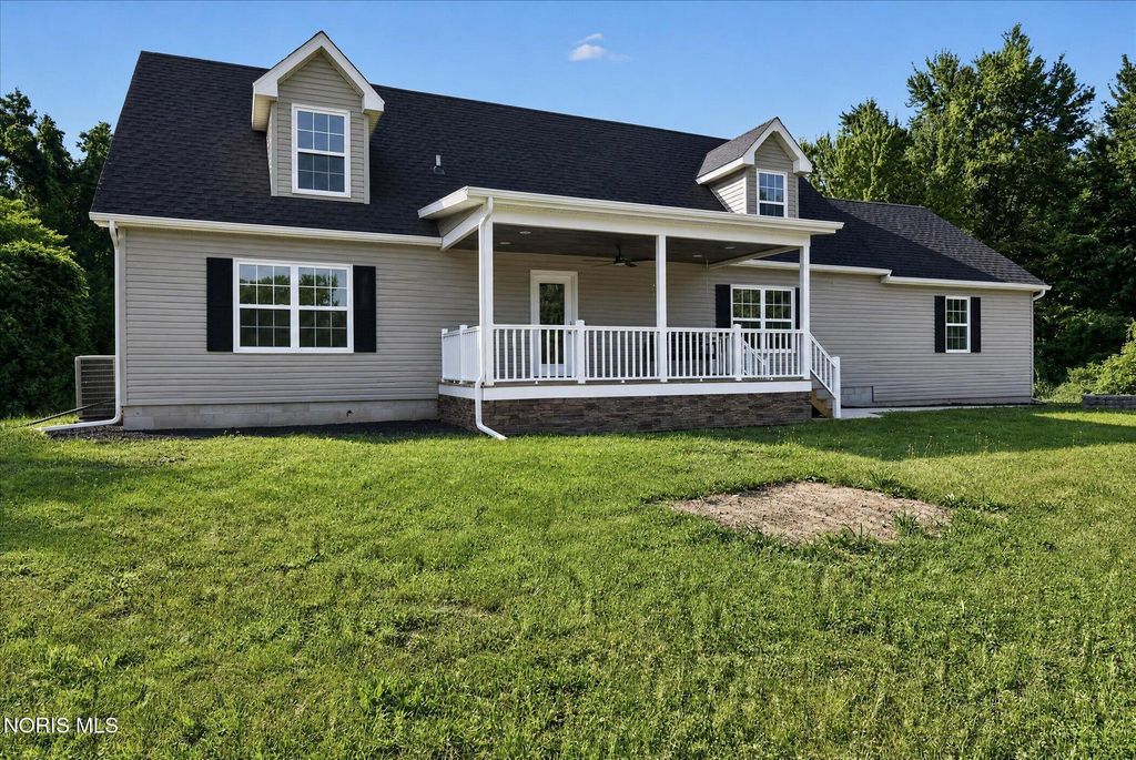 9485 Old State Line Road, Holland, OH 43528
