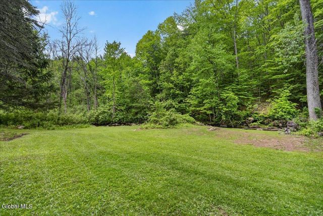 5671 Parkis Mills Road, Galway, NY 12074