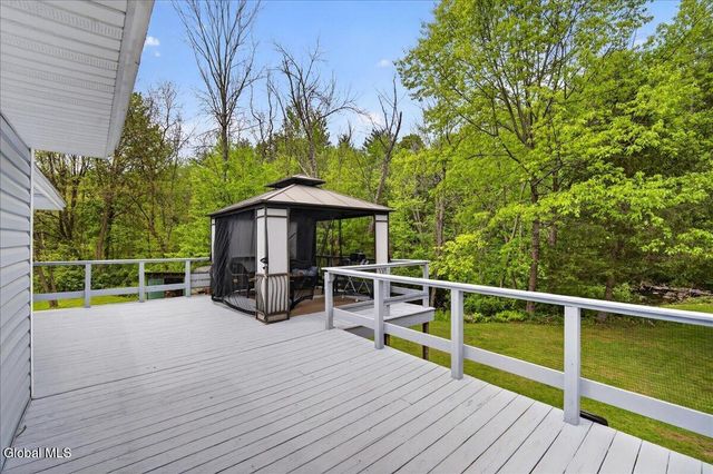 5671 Parkis Mills Road, Galway, NY 12074