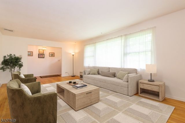 20 Manger Rd, West Orange Twp., NJ 07052