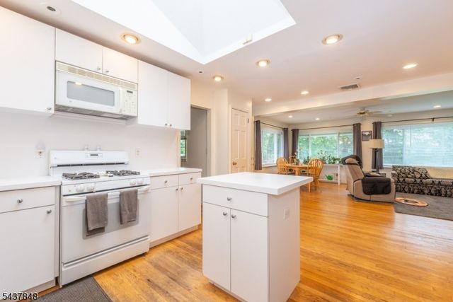 20 Manger Rd, West Orange Twp., NJ 07052
