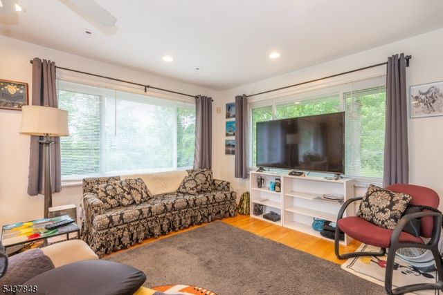20 Manger Rd, West Orange Twp., NJ 07052