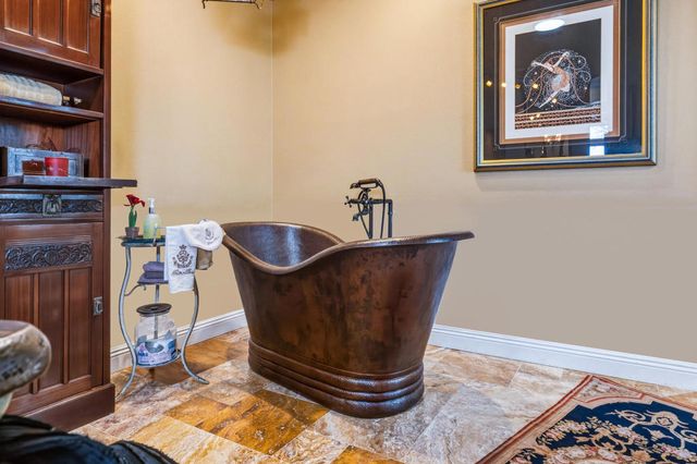 35 Overland Court, Palm Desert, CA 92260