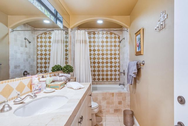 35 Overland Court, Palm Desert, CA 92260