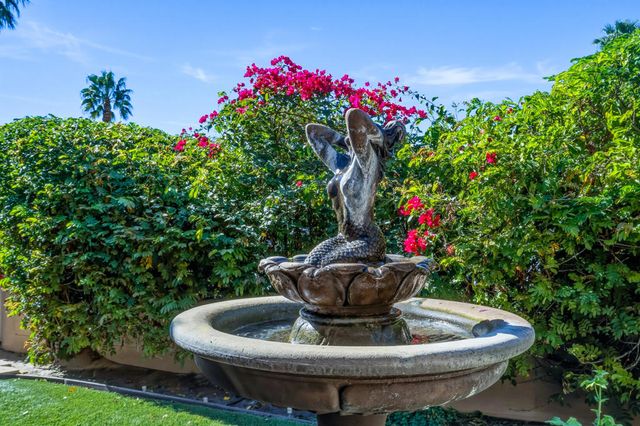 35 Overland Court, Palm Desert, CA 92260