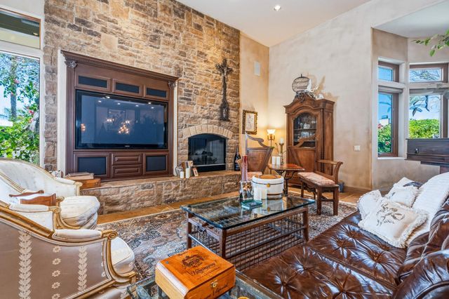 35 Overland Court, Palm Desert, CA 92260