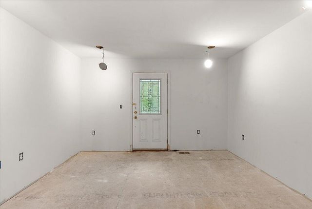 8945 Vergennes Street, Ada, MI 49301