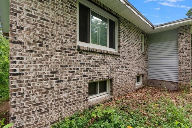 8945 Vergennes Street, Ada, MI 49301