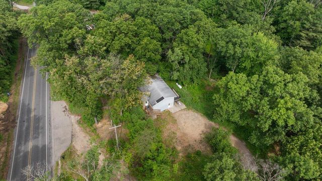 8945 Vergennes Street, Ada, MI 49301