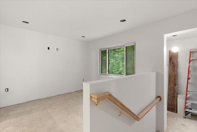 8945 Vergennes Street, Ada, MI 49301