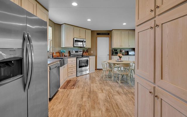 1200 Blue Cut Road N, Mcgregor, TX 76657