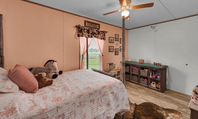 1200 Blue Cut Road N, Mcgregor, TX 76657