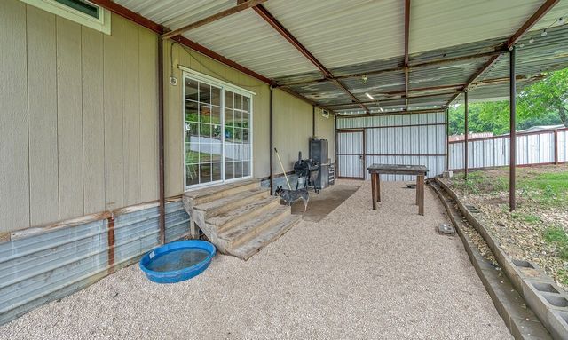 1200 Blue Cut Road N, Mcgregor, TX 76657