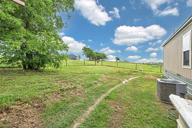 1200 Blue Cut Road N, Mcgregor, TX 76657