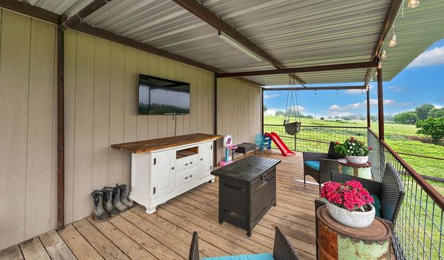 1200 Blue Cut Road N, Mcgregor, TX 76657
