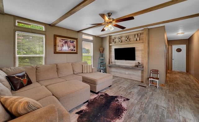 1200 Blue Cut Road N, Mcgregor, TX 76657