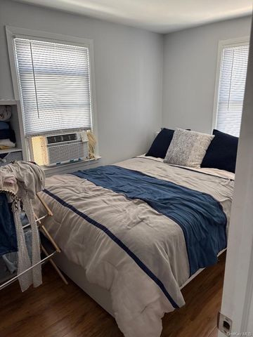 365 W Hudson Street 2, Long Beach, NY 11561