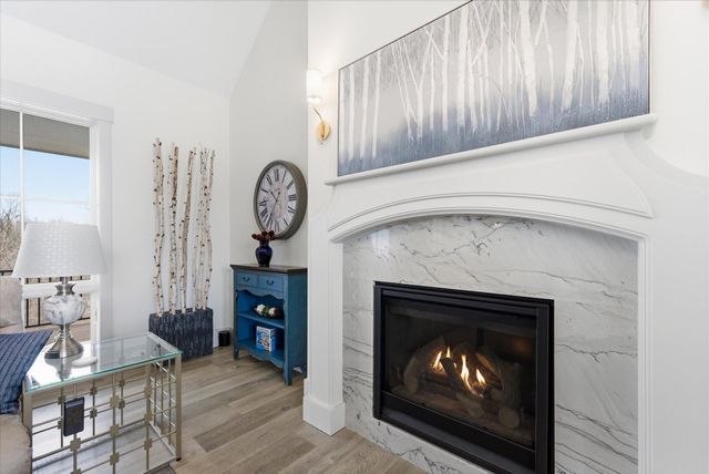9810 Sky Lane, Eden Prairie, MN 55347