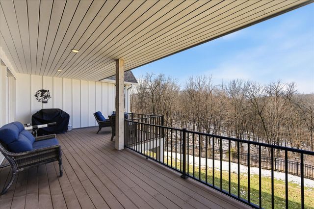 9810 Sky Lane, Eden Prairie, MN 55347
