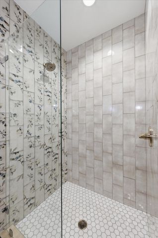 9810 Sky Lane, Eden Prairie, MN 55347