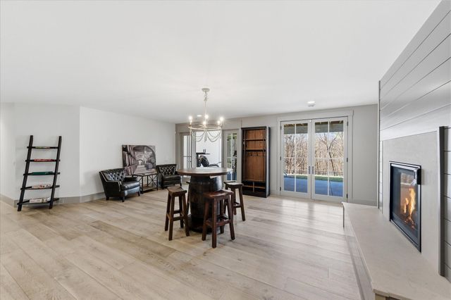 9810 Sky Lane, Eden Prairie, MN 55347