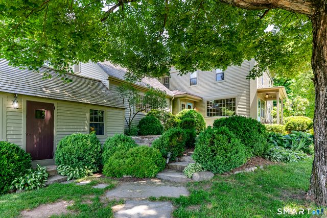 920 Main Street South, Woodbury, CT 06798