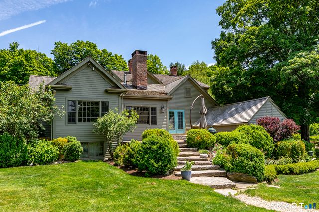 920 Main Street South, Woodbury, CT 06798