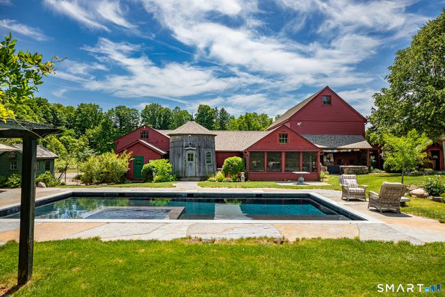 920 Main Street South, Woodbury, CT 06798